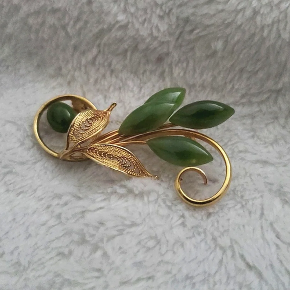 Vintage Gold Tone and Green Leaf Brooch